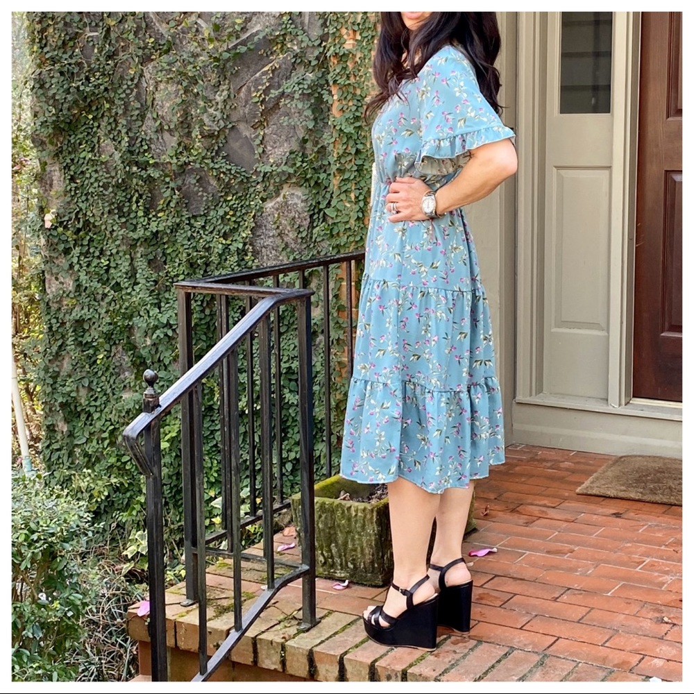 ✨LAST ONE✨perfect pretty floral tiered style dress - Picture 6 of 6